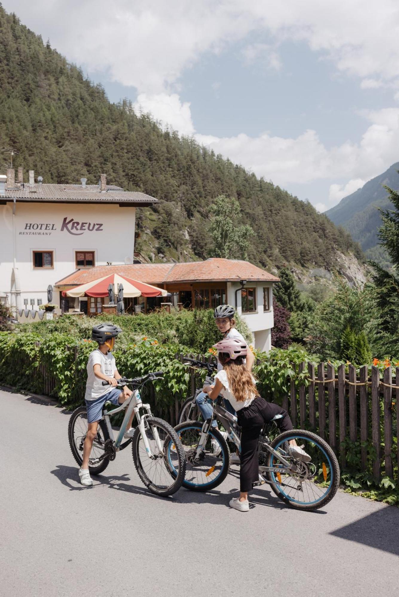Hotel Kreuz Pfunds Kültér fotó